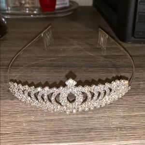 Crown / Tiara
